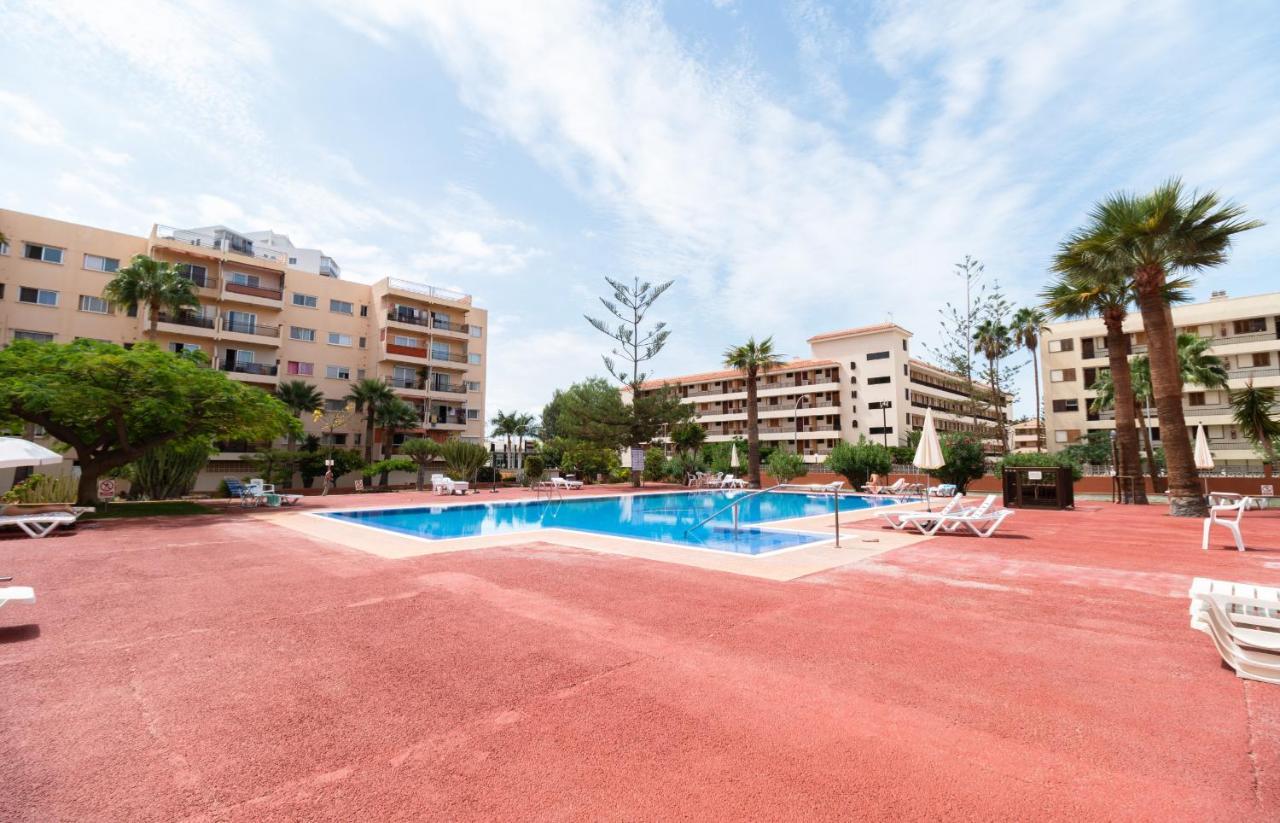 Sunny Cris Sol Apartment Арона Екстериор снимка