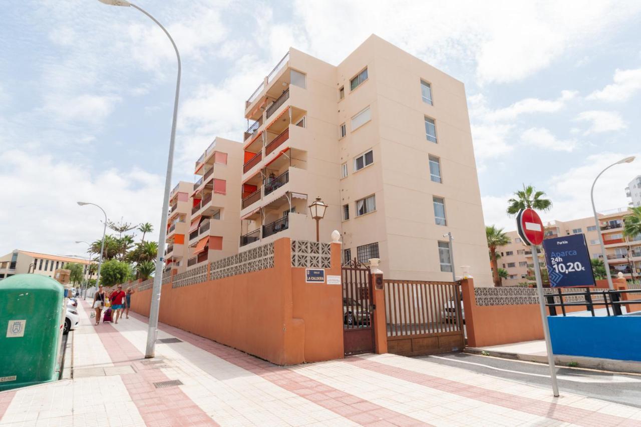 Sunny Cris Sol Apartment Арона Екстериор снимка
