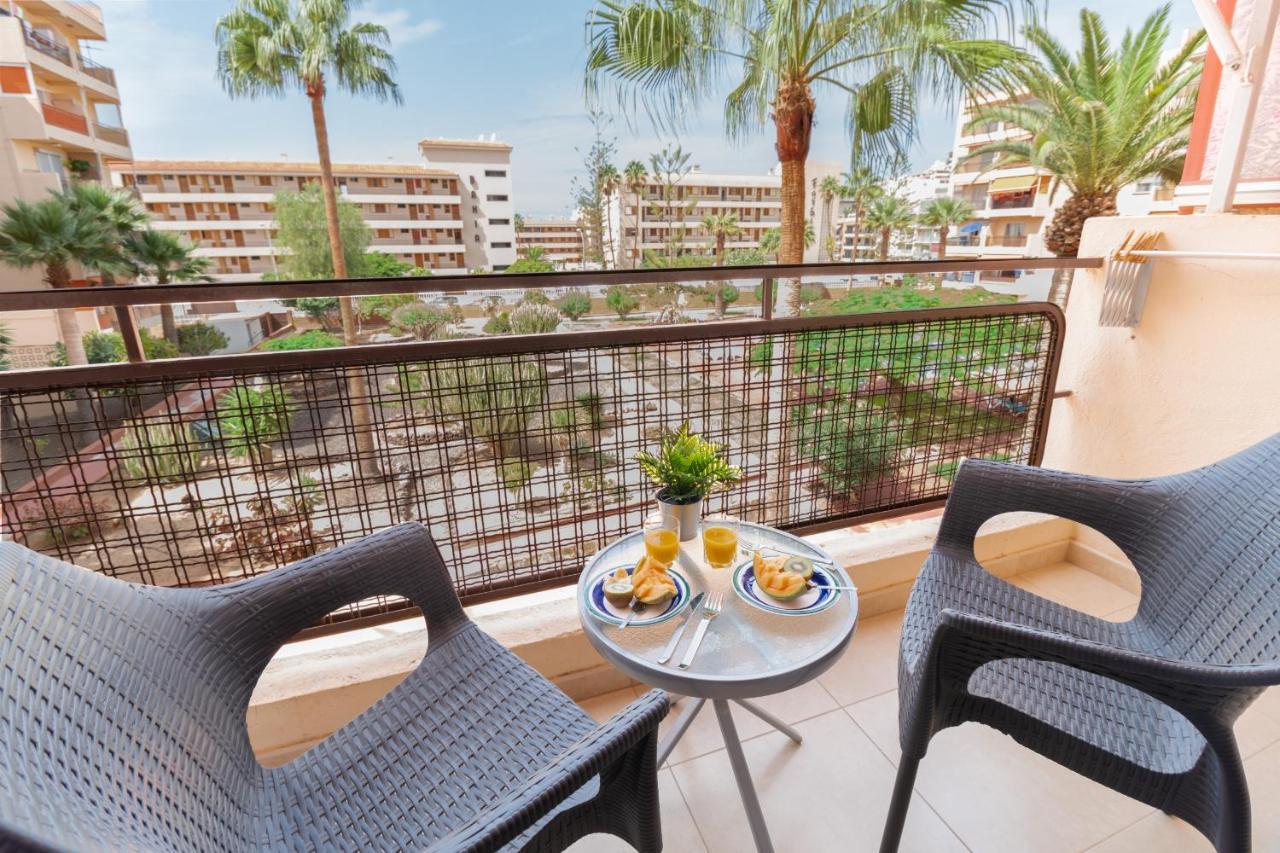 Sunny Cris Sol Apartment Арона Екстериор снимка